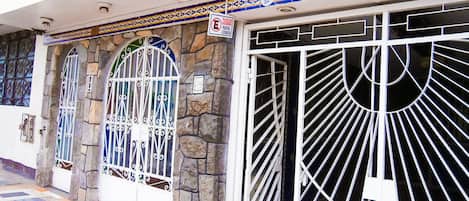 Entrada de la propiedad
