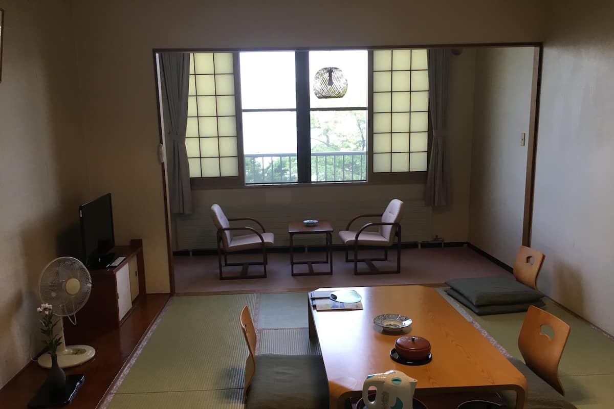 客房內保險箱、床單