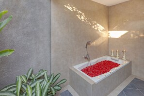 Bathroom - Villa Kedis (Canggu)