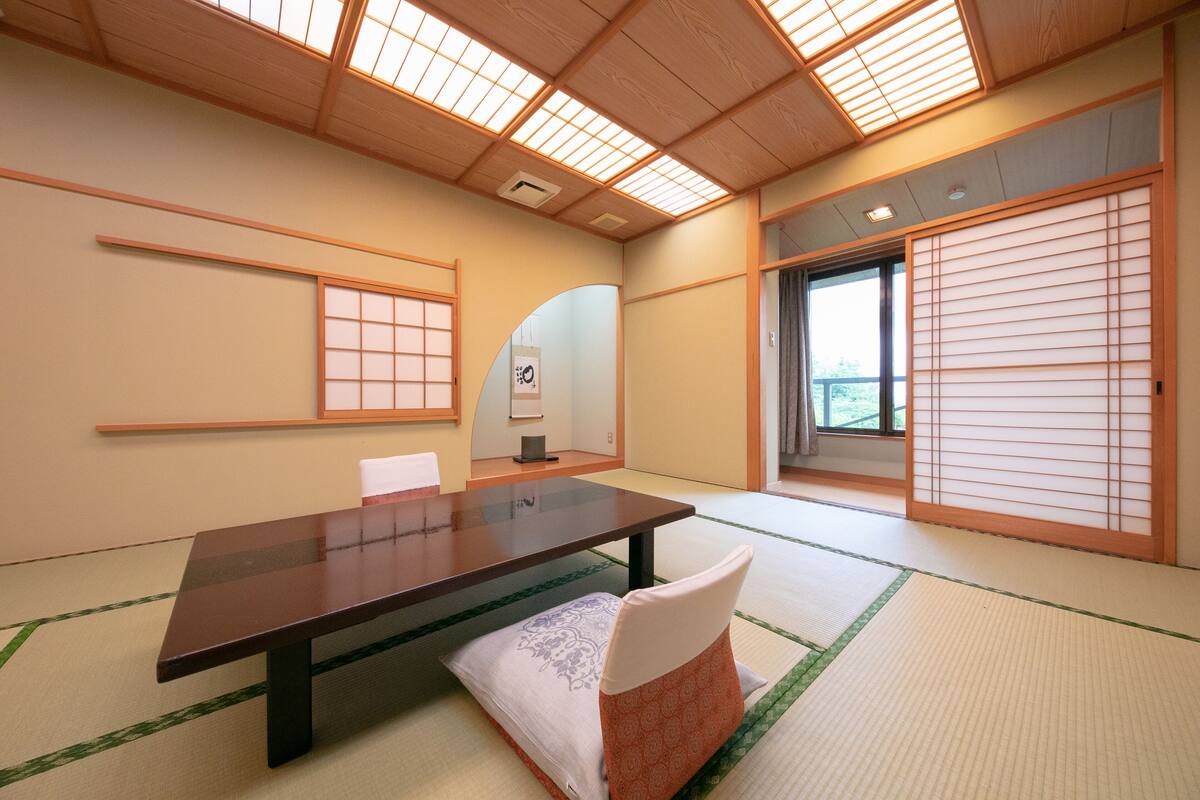 Rom – standard, ikke-røyk, bakgårdsutsikt (Japanese Style, New Building) | Safe på rommet, skrivebord og wi-fi (inkludert)