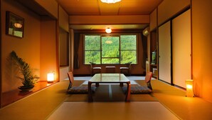 傳統客房, 非吸煙房 (TSUKIKANMURI 12 Tatami Mats, Japanese) | 客房內保險箱、書桌、免費無線上網