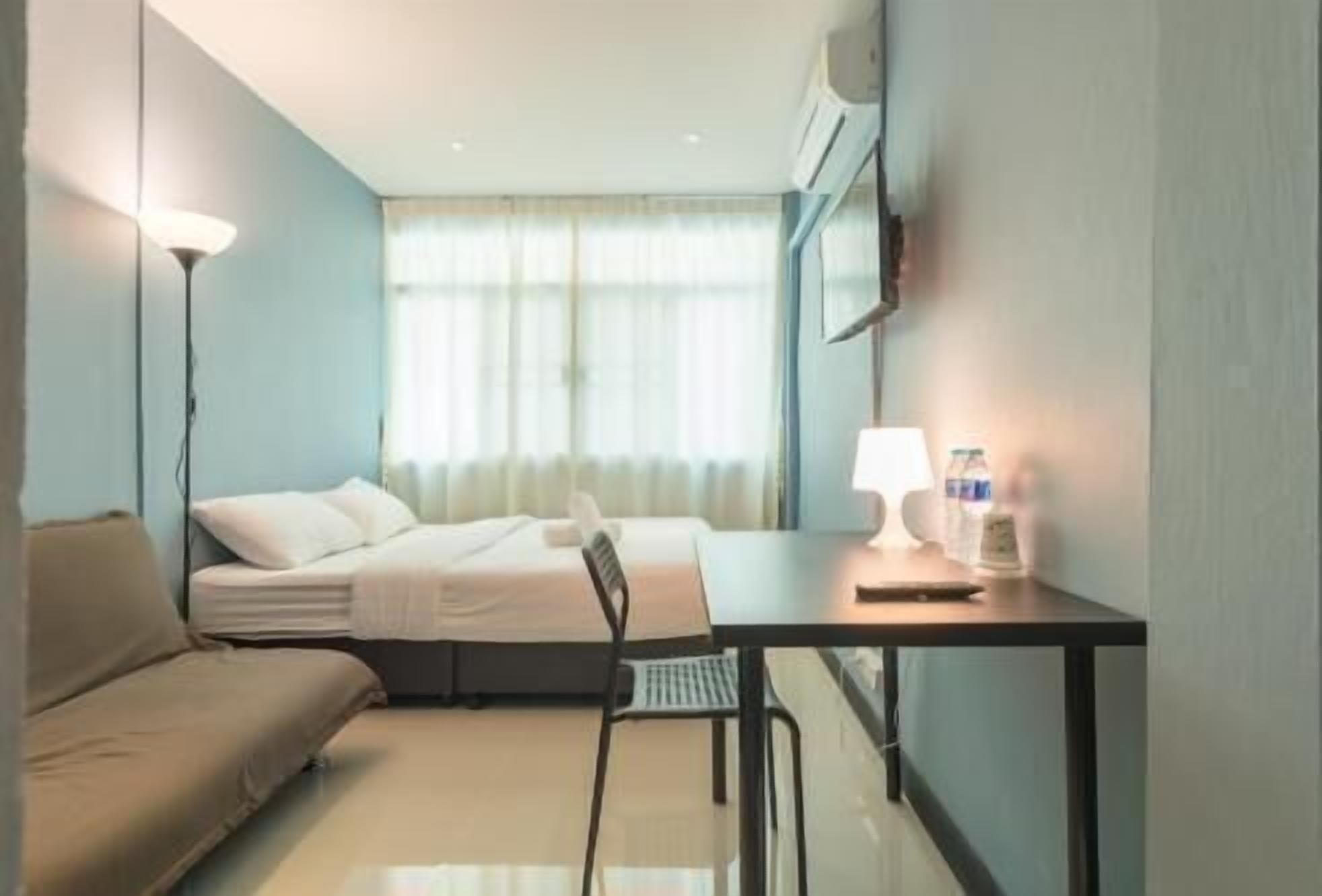 Desk, blackout curtains, soundproofing, free WiFi