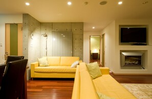 Apartamento (Cecuko C) | Área de estar | TV de tela plana, Netflix, DVD player