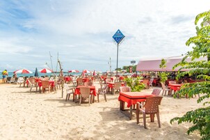 Se sirven desayunos, almuerzos y cenas; cocina internacional