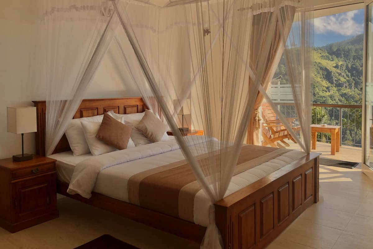 premium bedding, minibar, in-room safe, individually decorated