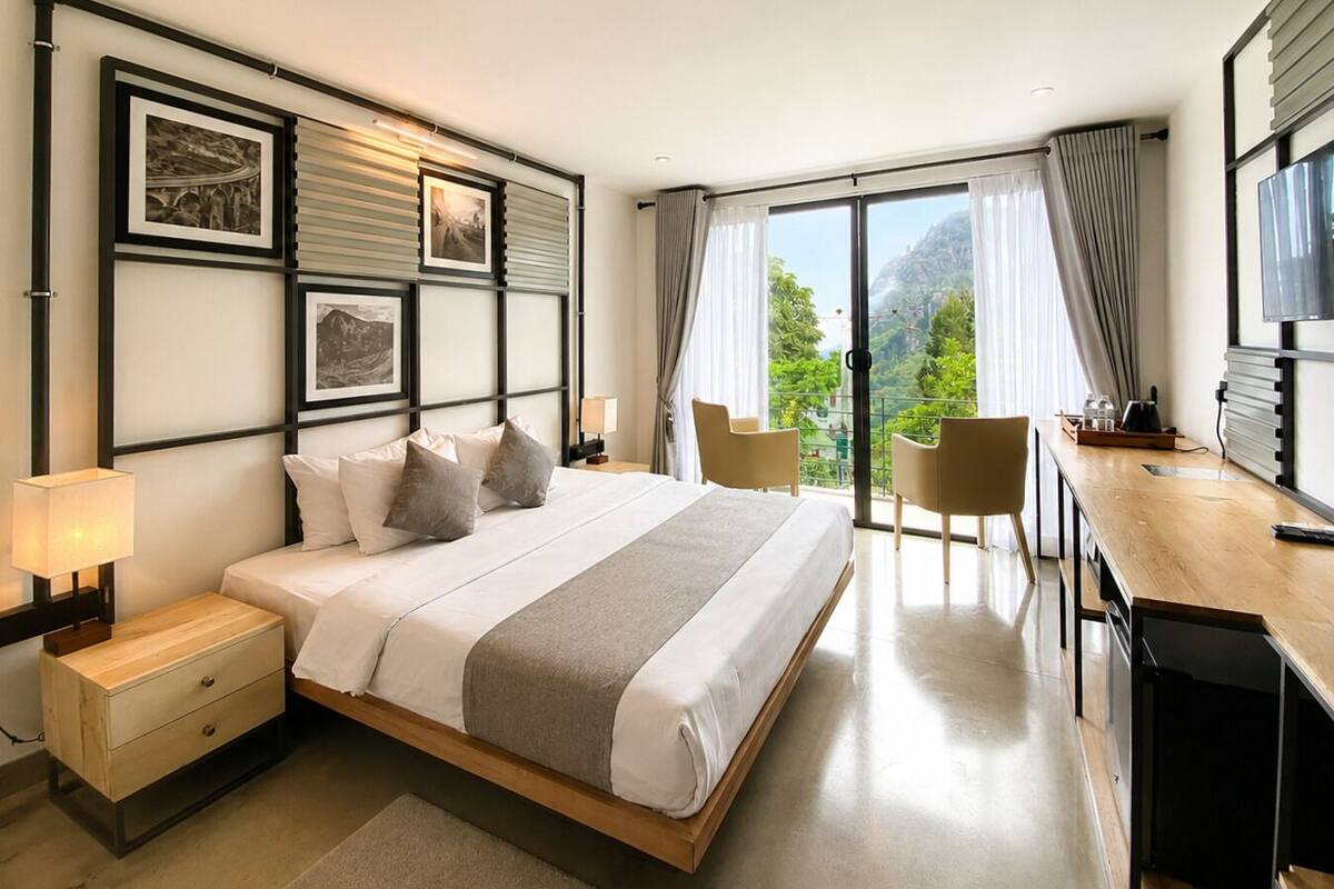 Deluxe Double Room | Premium bedding, minibar, in-room safe, desk