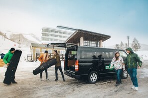 Train station shuttle - Holiday Niseko Midori (Kutchan)