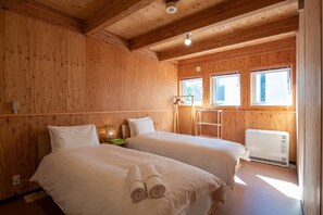 Midori | 2 bedrooms, travel crib, rollaway beds, free WiFi - Holiday Niseko Midori (Kutchan)