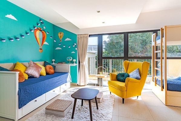 Family Studio | Desk, free WiFi, bed sheets - Solar Villas - Hostel (Ma Wan)