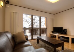 2 Bedroom Townhouse 1 | Living room - Holiday Niseko Ezo Yuki (Kutchan)