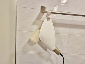 Shower, free toiletries, hair dryer, slippers - onjung stay (Busan)