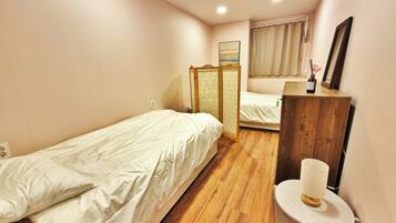 One Bed - 2 People | Laptop workspace, blackout drapes, free WiFi, bed sheets
