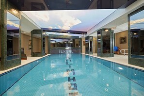 Indoor pool, open 11:30 AM to 9:30 PM, sun loungers - Ilkbal Deluxe Hotel & Spa (Istanbul)
