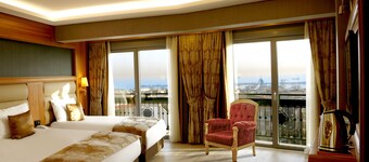 Ilkbal Deluxe Hotel & Spa