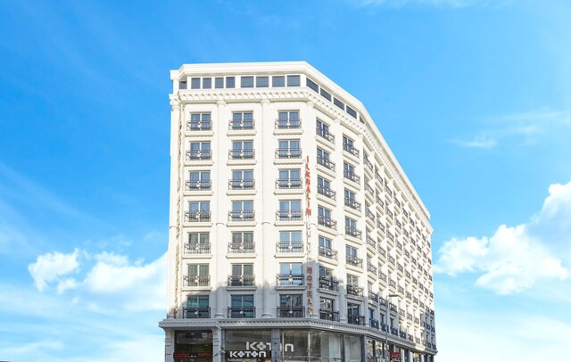 Ilkbal Deluxe Hotel: здание отеля