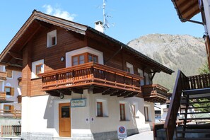 Front of property - Chalet Olta (Livigno)