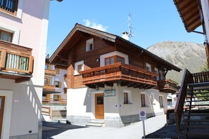 Front of property - Chalet Olta (Livigno)