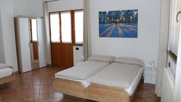 Apartment, 1 Bedroom | Down duvets, in-room safe, cots/infant beds, free WiFi