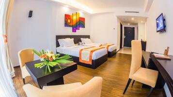 1 bedroom, premium bedding, minibar, in-room safe