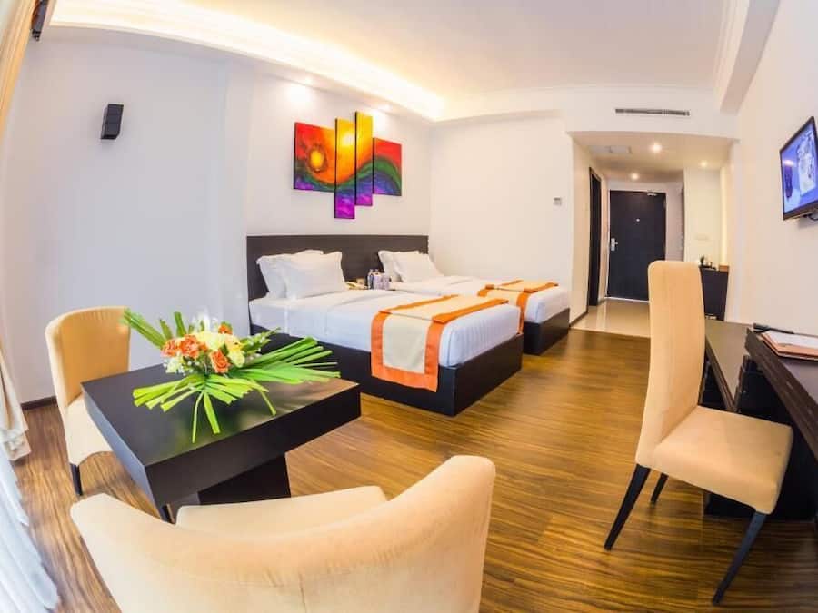 Premium bedding, minibar, in-room safe, desk