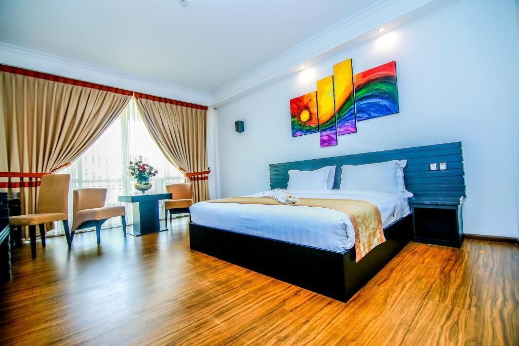 Premium bedding, minibar, in-room safe, desk