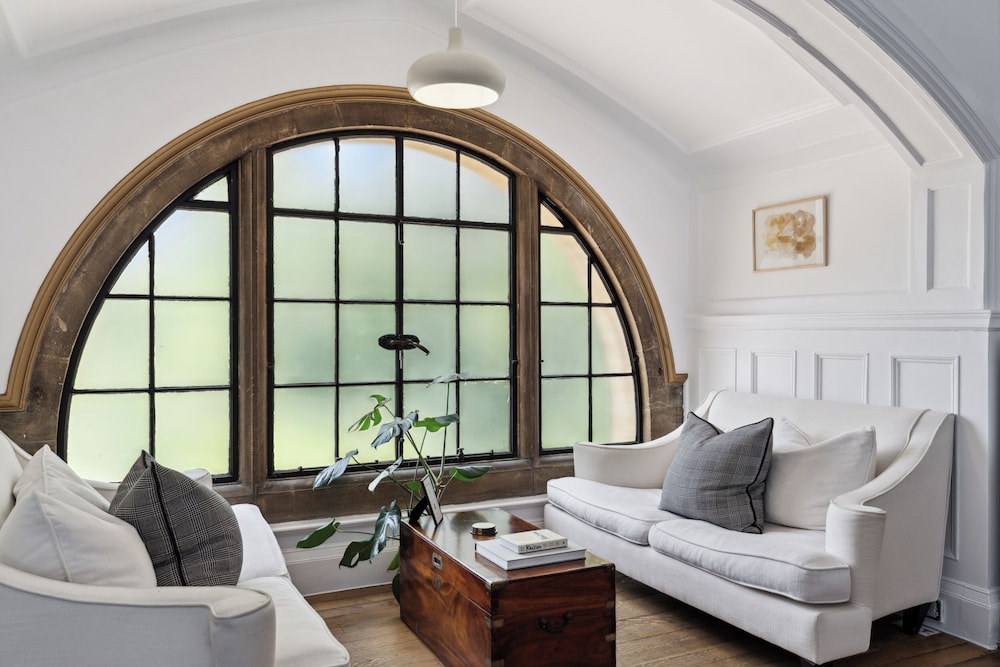 River Arts Club by null