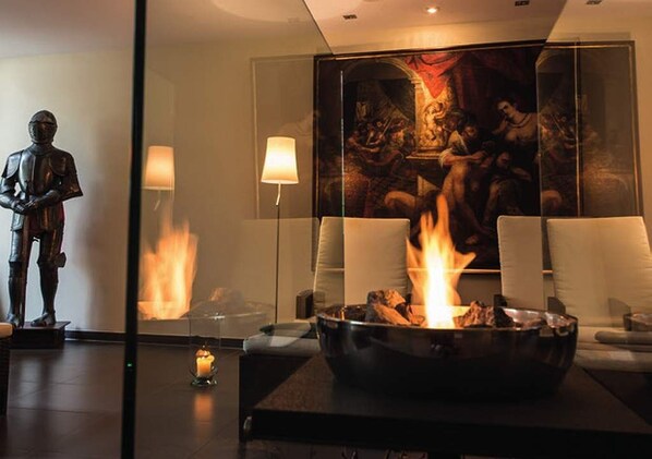 Couples treatment room(s), sauna, steam room, body treatments - Schloß-Hotel Petry (Treis-Karden)