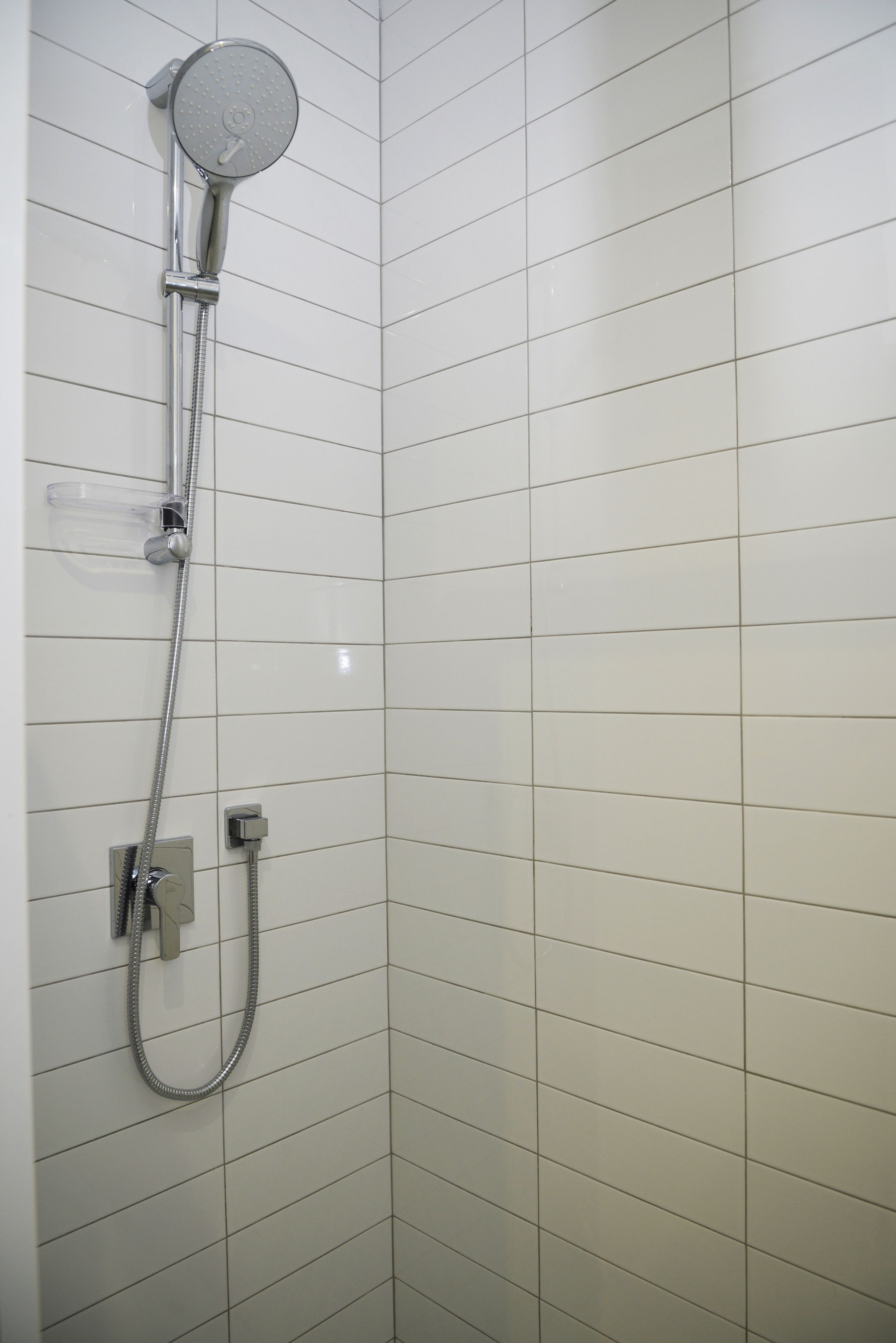 Romantisches Doppel- und Zweibettzimmer, 1 Schlafzimmer, Balkon | Dusche im Bad