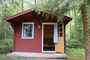 Economy Cottage, Kitchenette (2 adults, Excluding Linen/Towels) | Property entrance