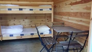 Economy Cottage, Shared Bathroom (4 adults, Excluding Linen/Towels)