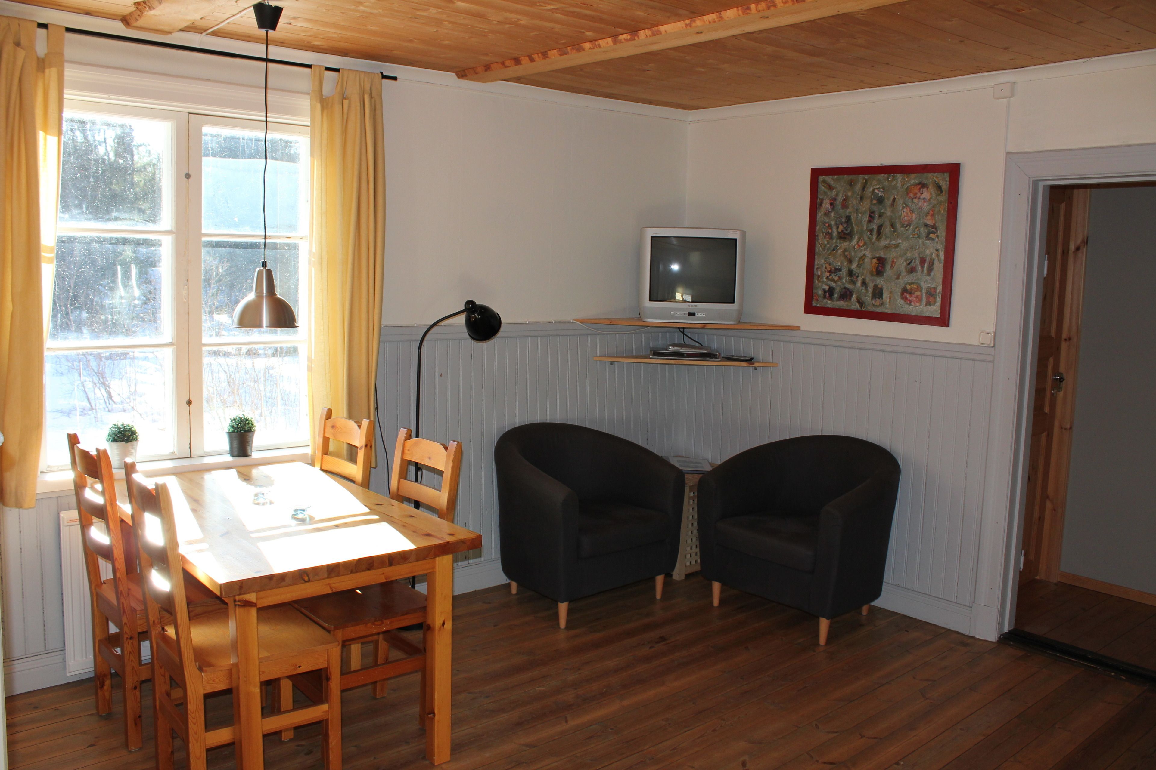 Apartment, 2 Bedrooms (5 adults, Excluding Linen/Towels)