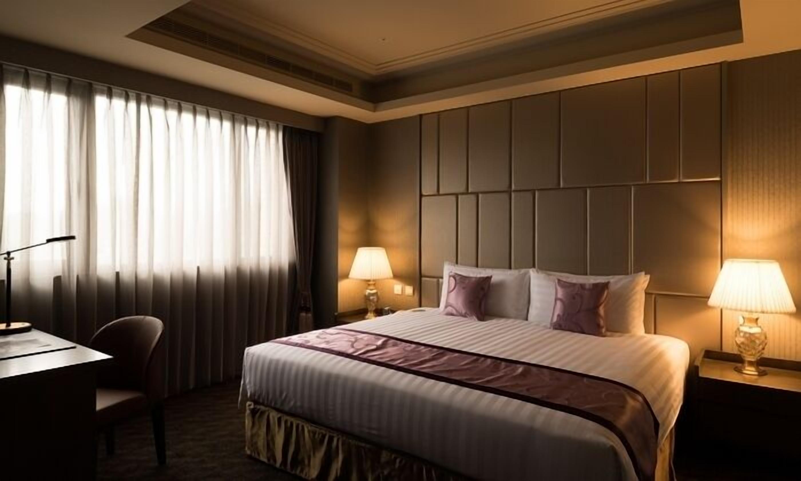 In-room safe, desk, blackout drapes, soundproofing