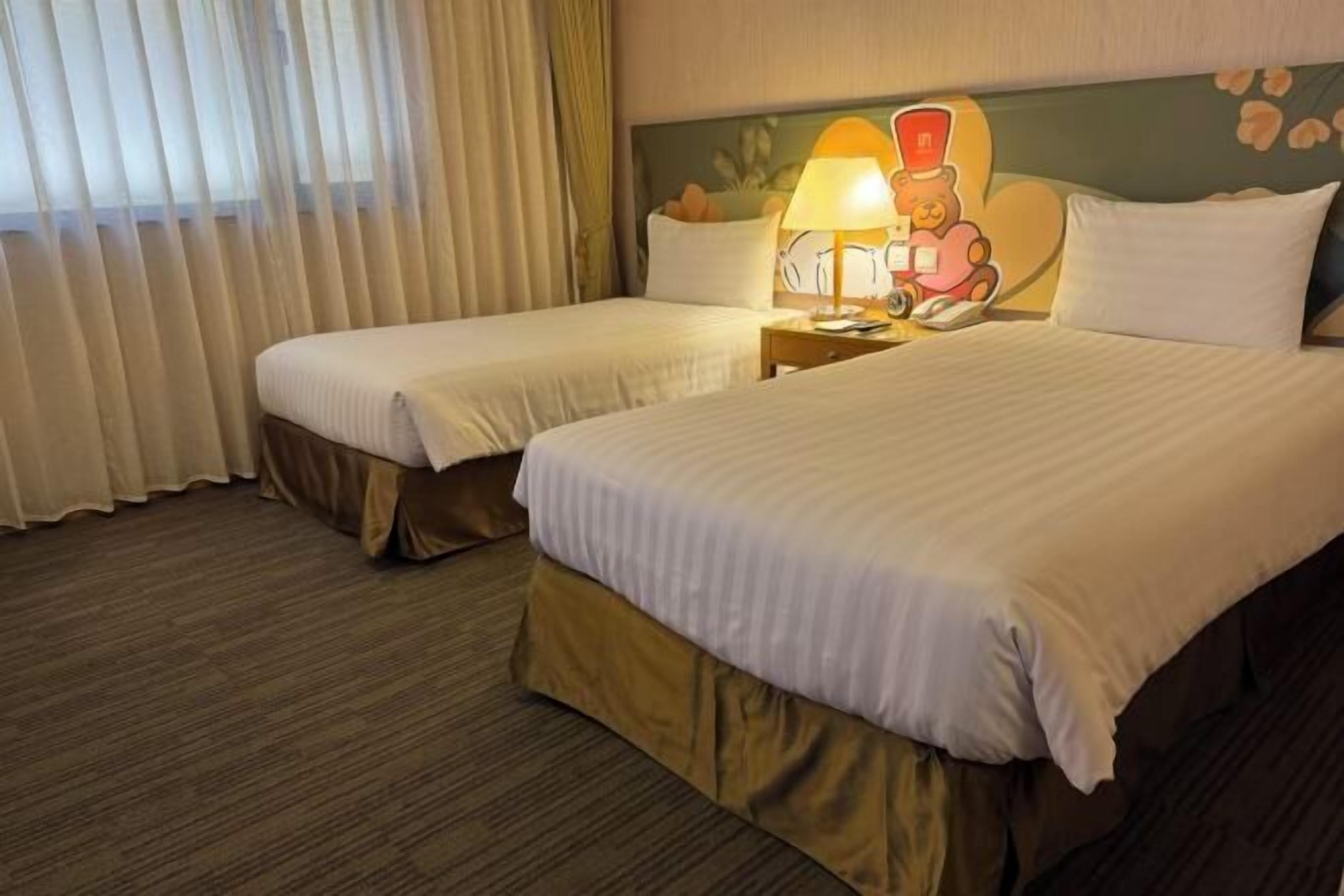 In-room safe, desk, blackout drapes, soundproofing