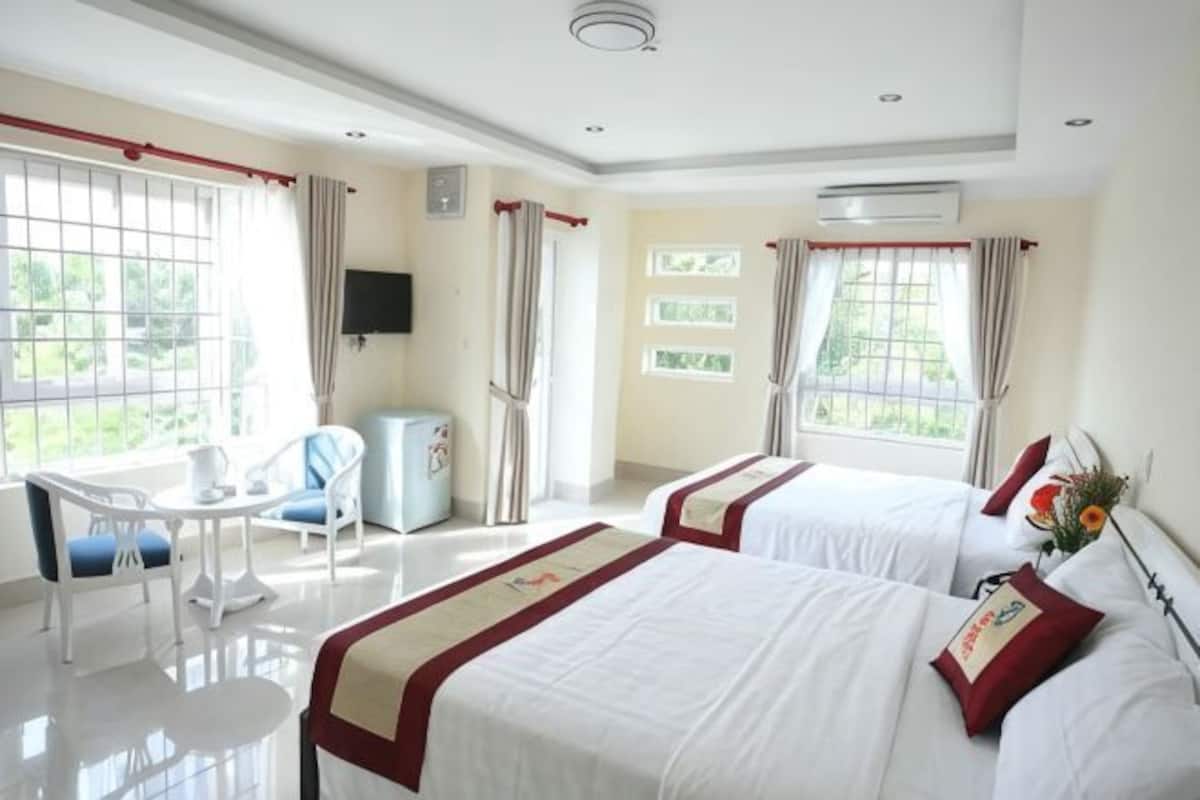 Minibar, individually furnished, desk, blackout curtains