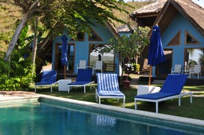 Family Ocean View | Balcony view - Blue Monkey Villas Resort & Ocean View (Kuta)