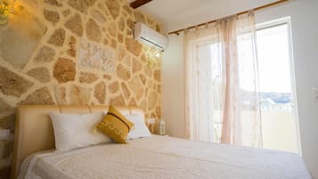 Habitación básica doble | Cocina privada | Refrigerador, cafetera y tetera y tetera eléctrica