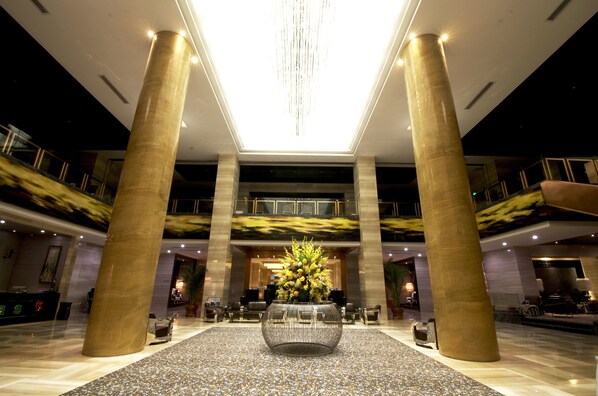 入住/退房自助服務機