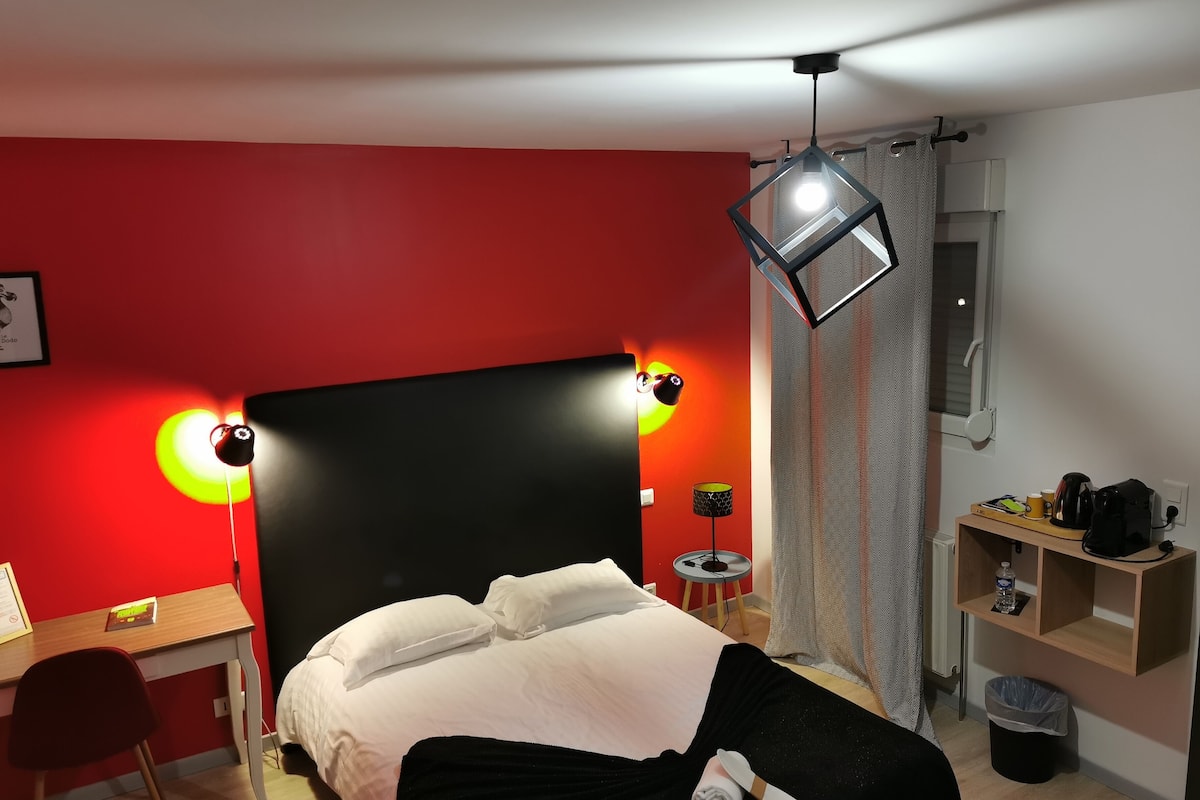 Family Room | WiFi (free), bed sheets