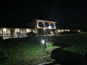Exterior - Hotel La Haie des Vignes (Allain)