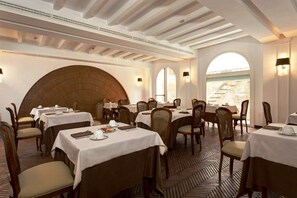 Gratis frukostbuffé varje dag 