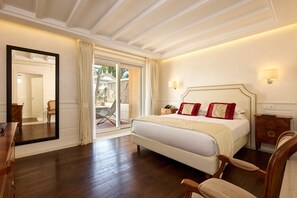 Sky Suite | Literie de qualité supérieure, coffres-forts dans les chambres, bureau