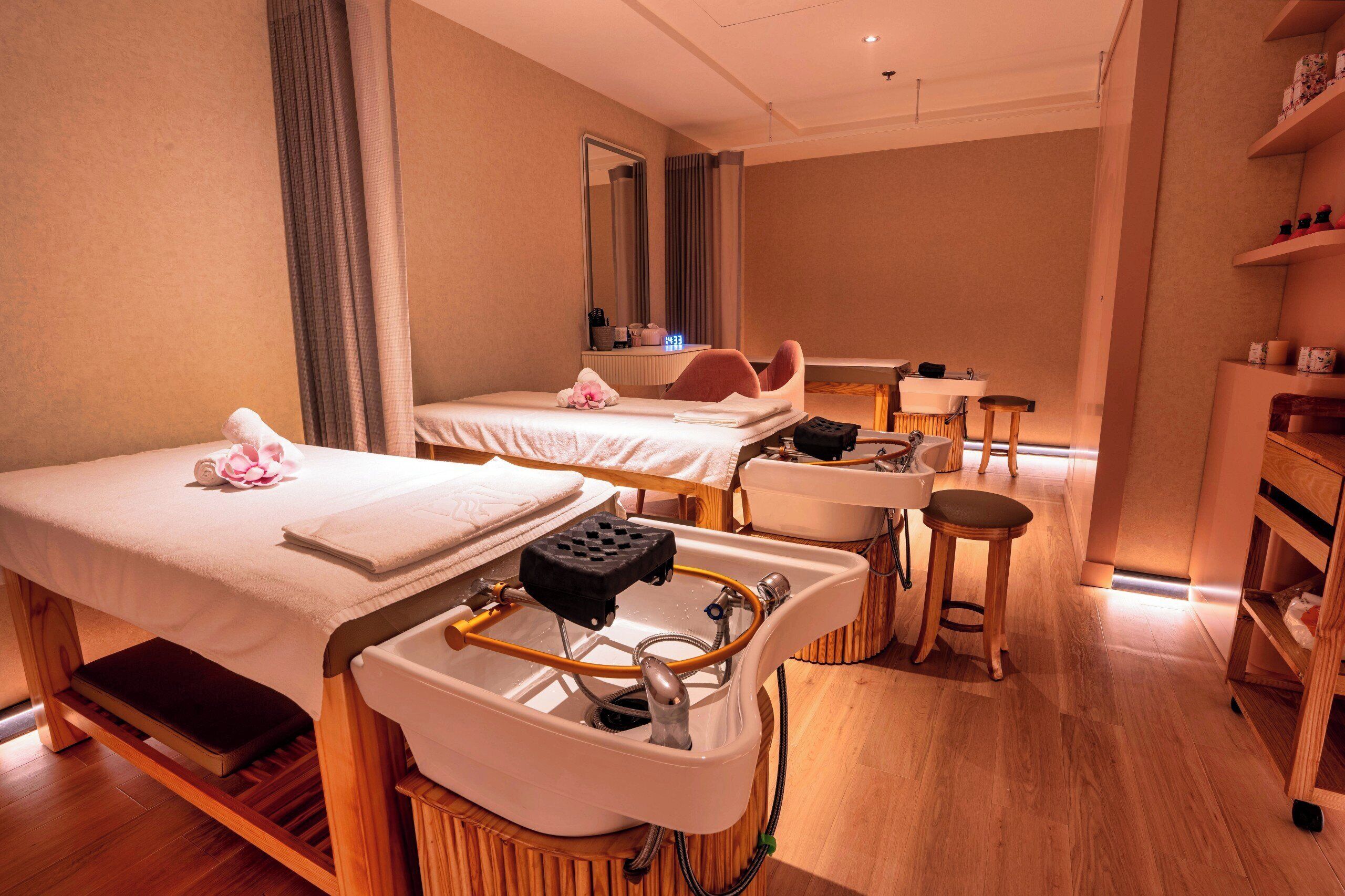 Sauna, hot stone massages, massages