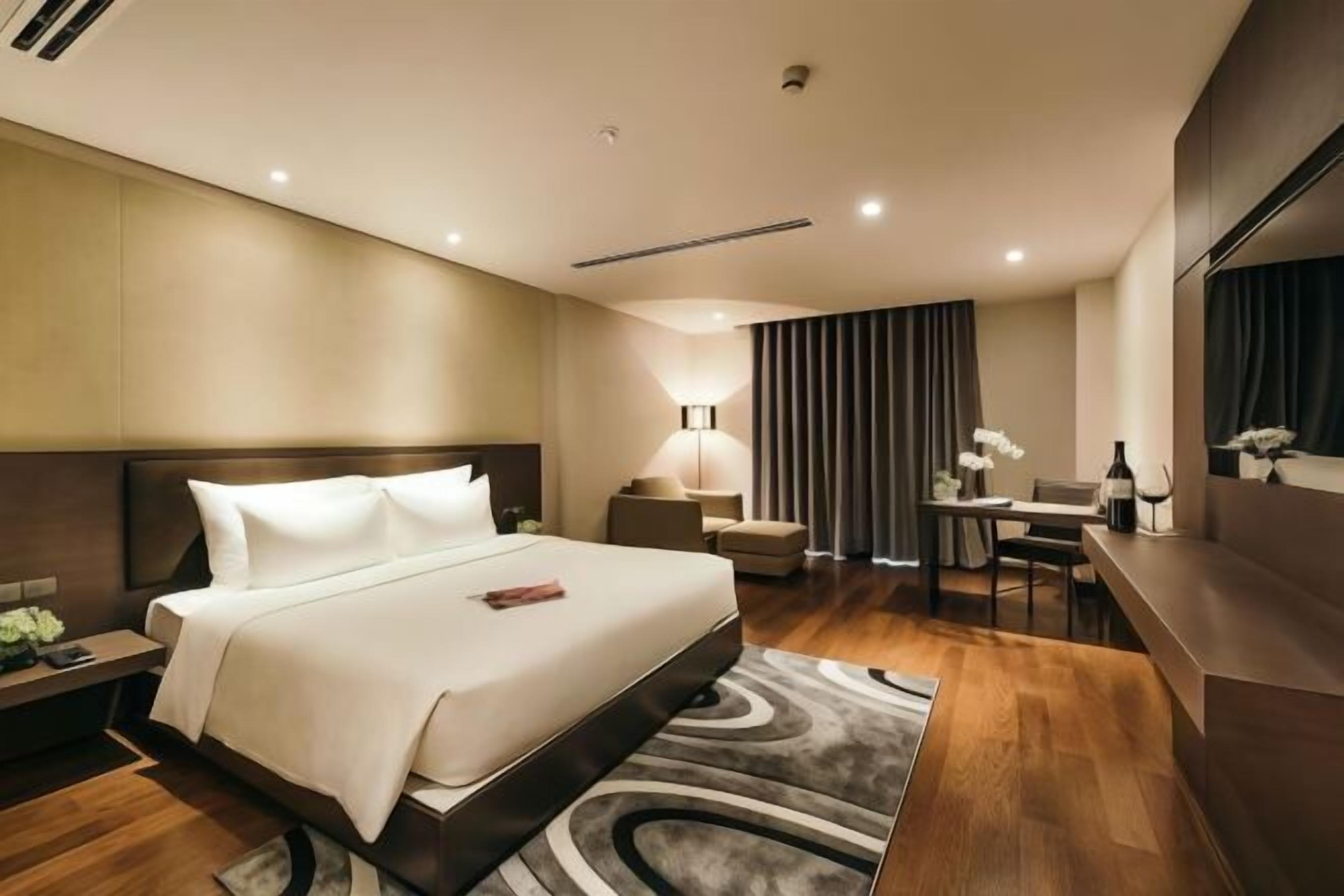 Minibar, in-room safe, desk, blackout curtains