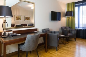 Superior Twin Room | 고급 침구, 필로우탑 침대, 미니바, 객실 내 금고