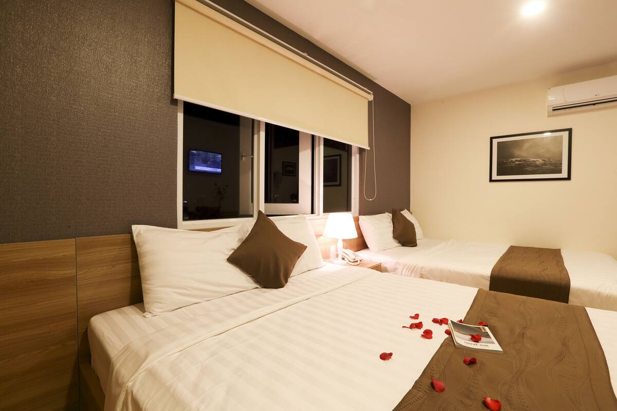 Superior Double Room | Minibar, desk, free WiFi