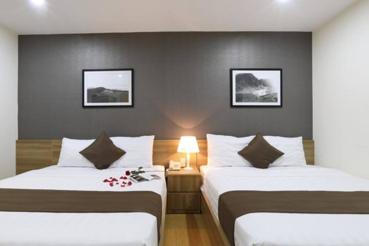 Standard Double Room | Minibar, desk, free WiFi