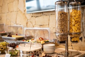 Desayuno bufé gratuito y diario