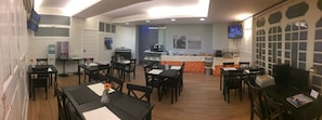 Breakfast area - Hostería Santander (Santander)