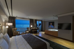 Penthouse Suite With Terrace | Premium bedding, minibar, in-room safe, desk - Walton Hotels Sultanahmet (Istanbul)
