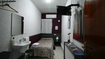 واي فاي مجانًا وملاءات أسرّة